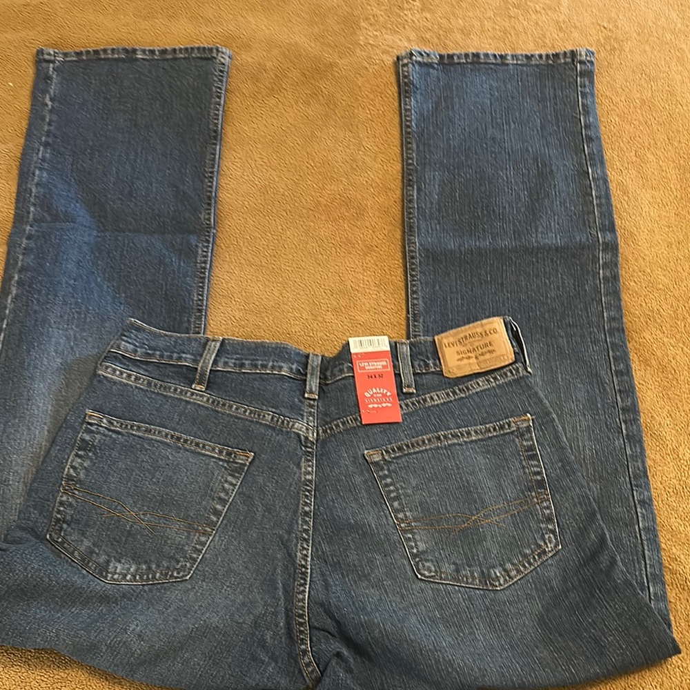 Levi's Blue Relaxed Jeans Classic Fit